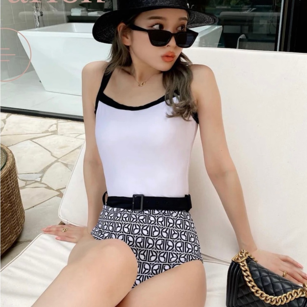 Black and white Darich one piece swimsuit